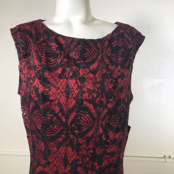 Gabby Skye Cap Sleeve Rounded Printed Lace Dress - Picture 2 of 9